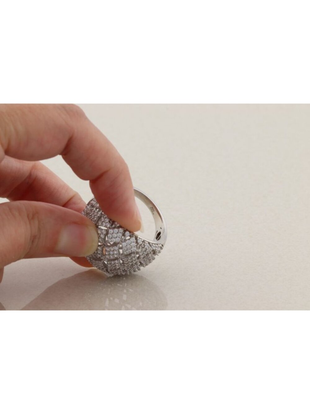 Sterling Silver Sparkly Bold Cubic Zirconia CZ Statement Ring Size 10 1/4 - Picture 7 of 7